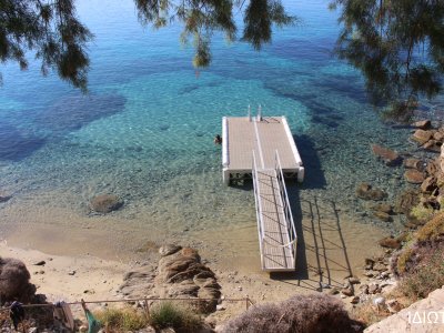 Private floating dock, Cyclades