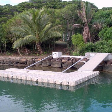 Candock floating docks - Commercial projects