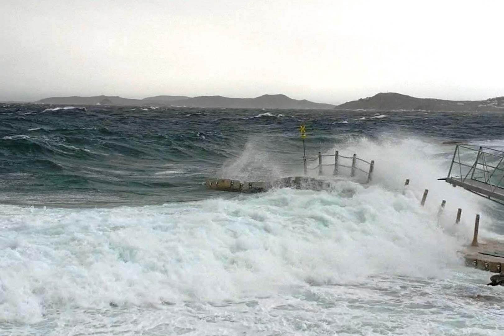 Bad weather conditions - Bad weather conditions - 17