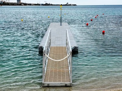 Floating dock for Athens Riviera Activities
