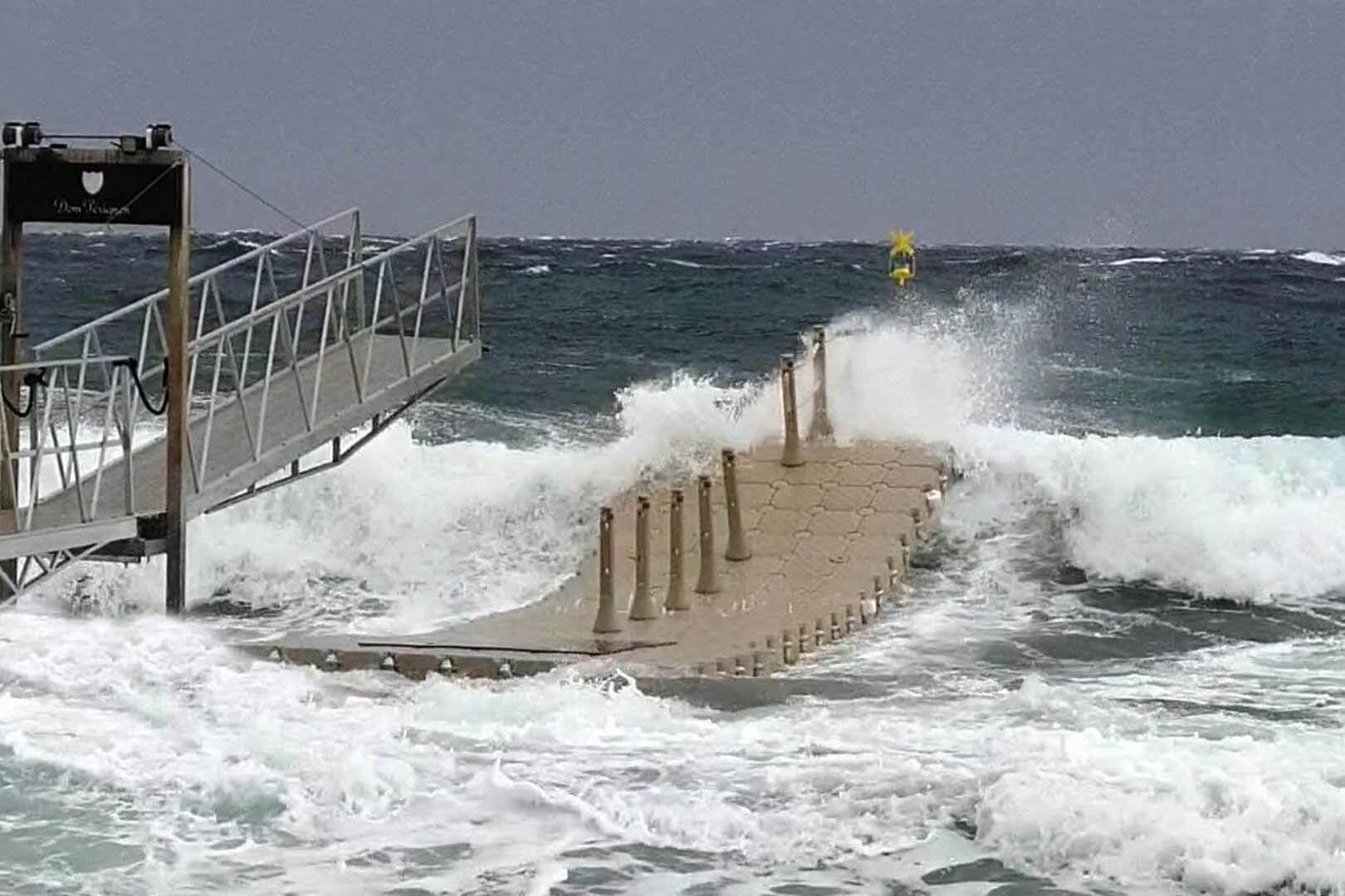 Bad weather conditions - Bad weather conditions - 14