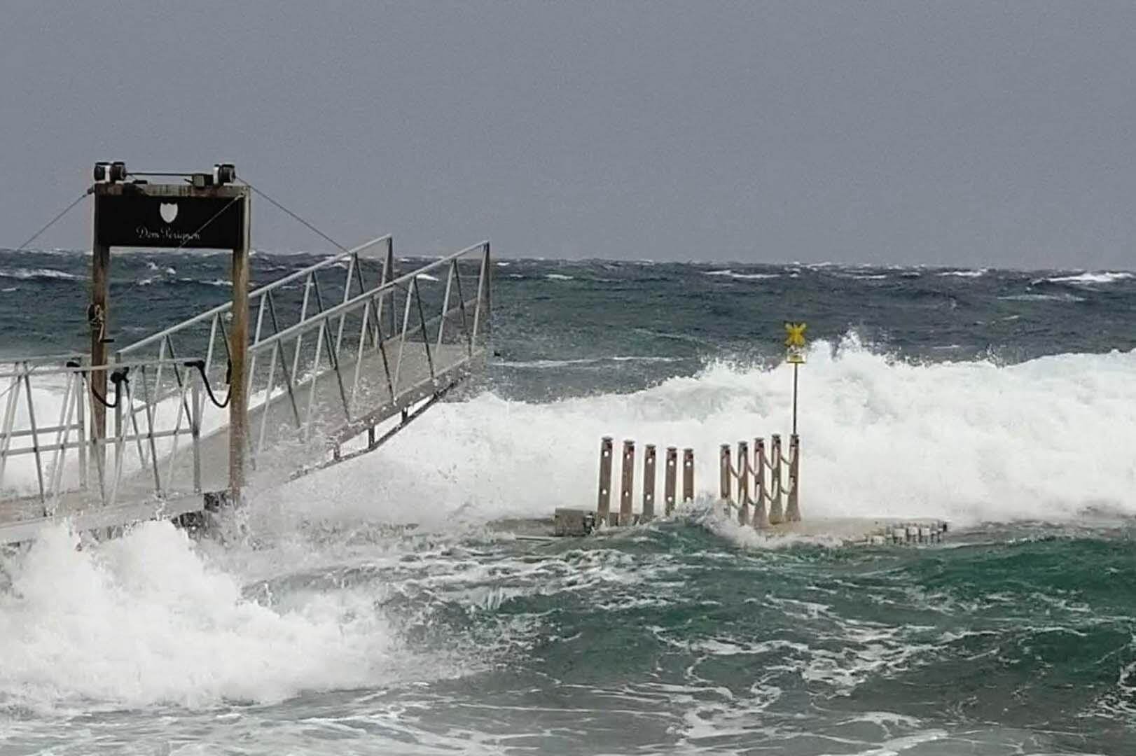 Bad weather conditions - Bad weather conditions - 16