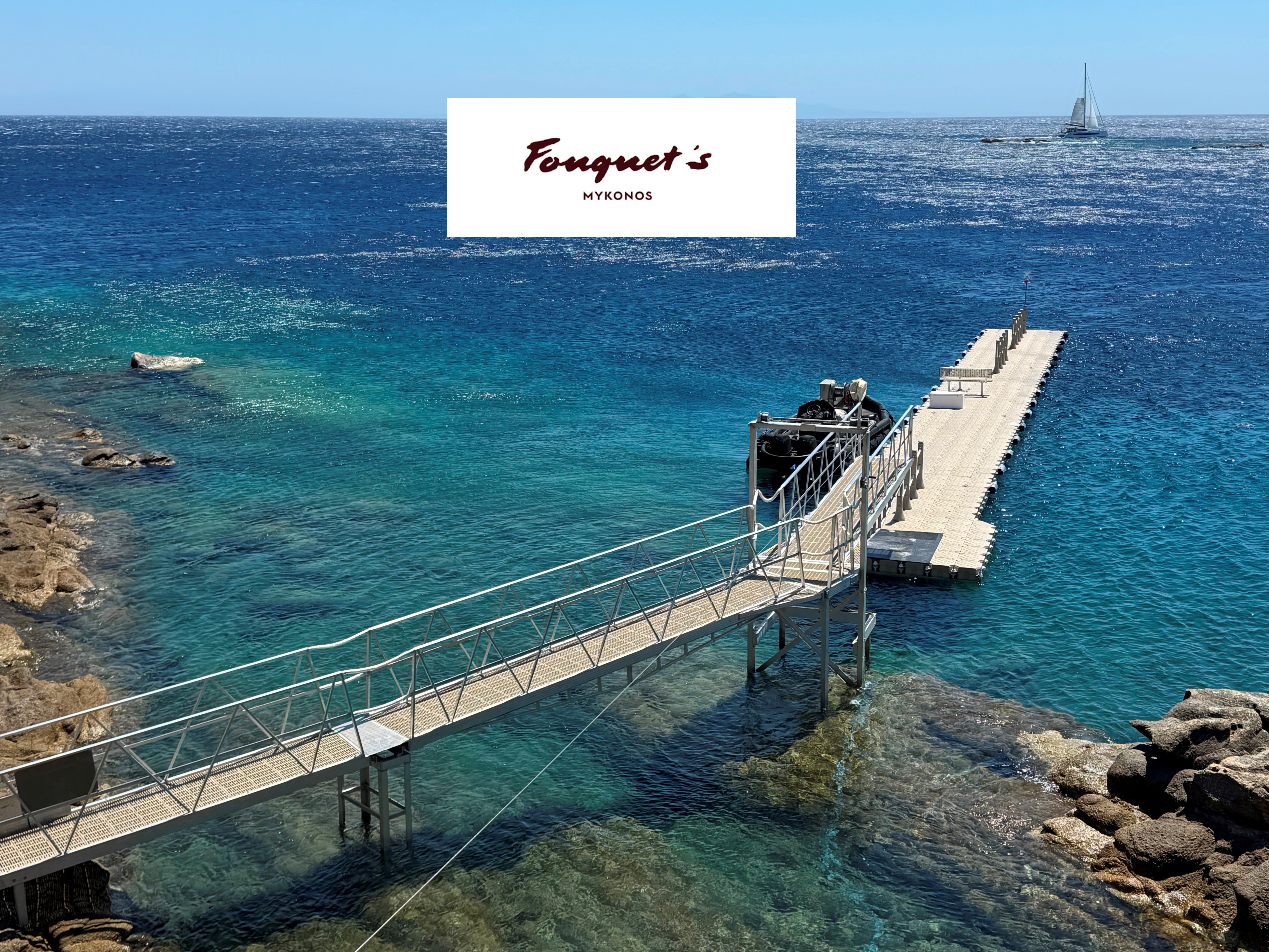 Floating dock for Fouquets Mykonos
